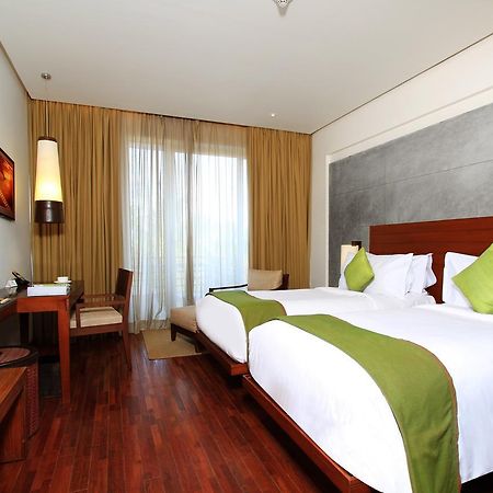 Holiday Inn & Suites Bengaluru Whitefield Exteriör bild